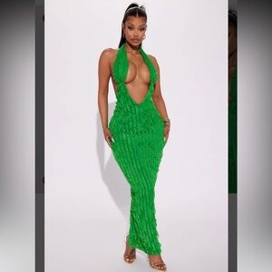 NWOT Fashion Nova Ivy Textured Maxi Dress - Green